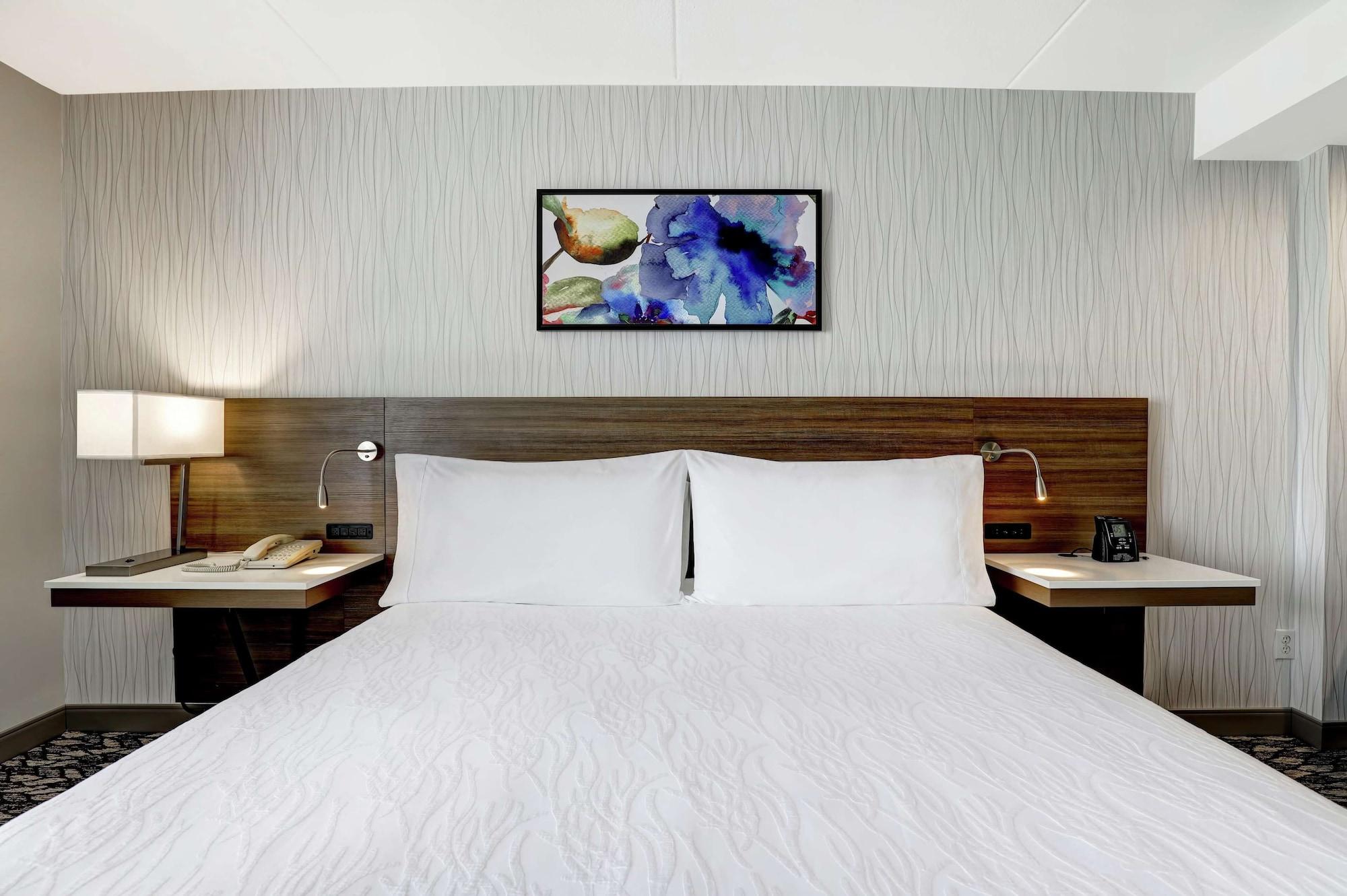 Hilton Garden Inn Toronto/Ajax Exterior photo